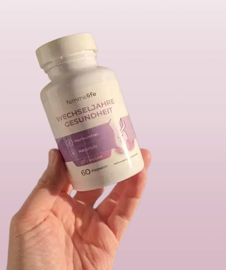 Nahaufnahme der Femmelife Wechseljahre Gesundheit Kapseln – hormonfreie Lösung gegen Menopause Symptome